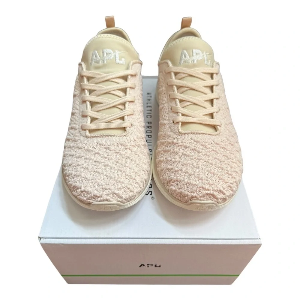 APL Techloom Phantom Knit Running Shoes‎ Athletic Sneakers Beach Ivory Size 9
